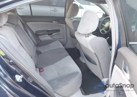 2008 Honda Accord 2.4 Lx z USA, uszkodzony, nr VIN JHMCP26368C061139